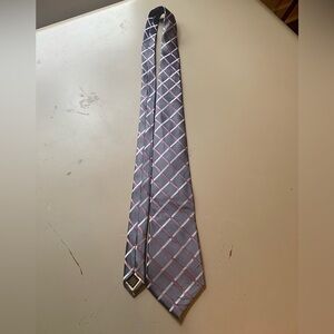 PRESIDENT DONALD J‎ TRUMP SIGNATURE COLLECTION TIE PINK & GREY  Necktie EUC